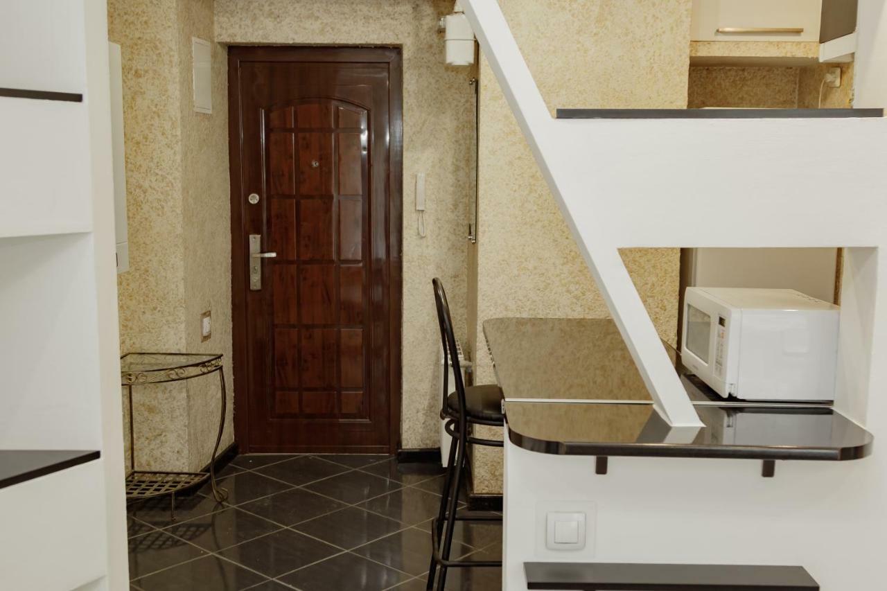 Transitional Havryky Apartment Львов Экстерьер фото
